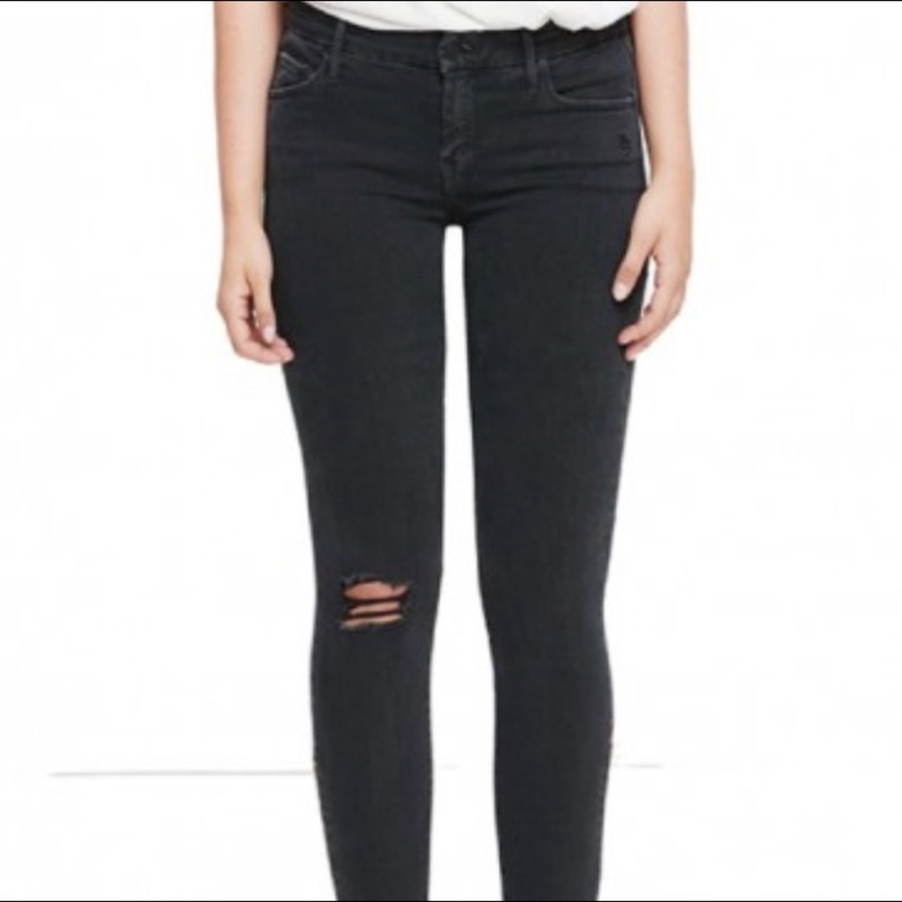 Looker Ankle Fray Mother in Faded Black, size 27